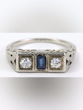 Antique 18K White Gold Art Deco Ladies Diamond & Sapphire Bar Ring